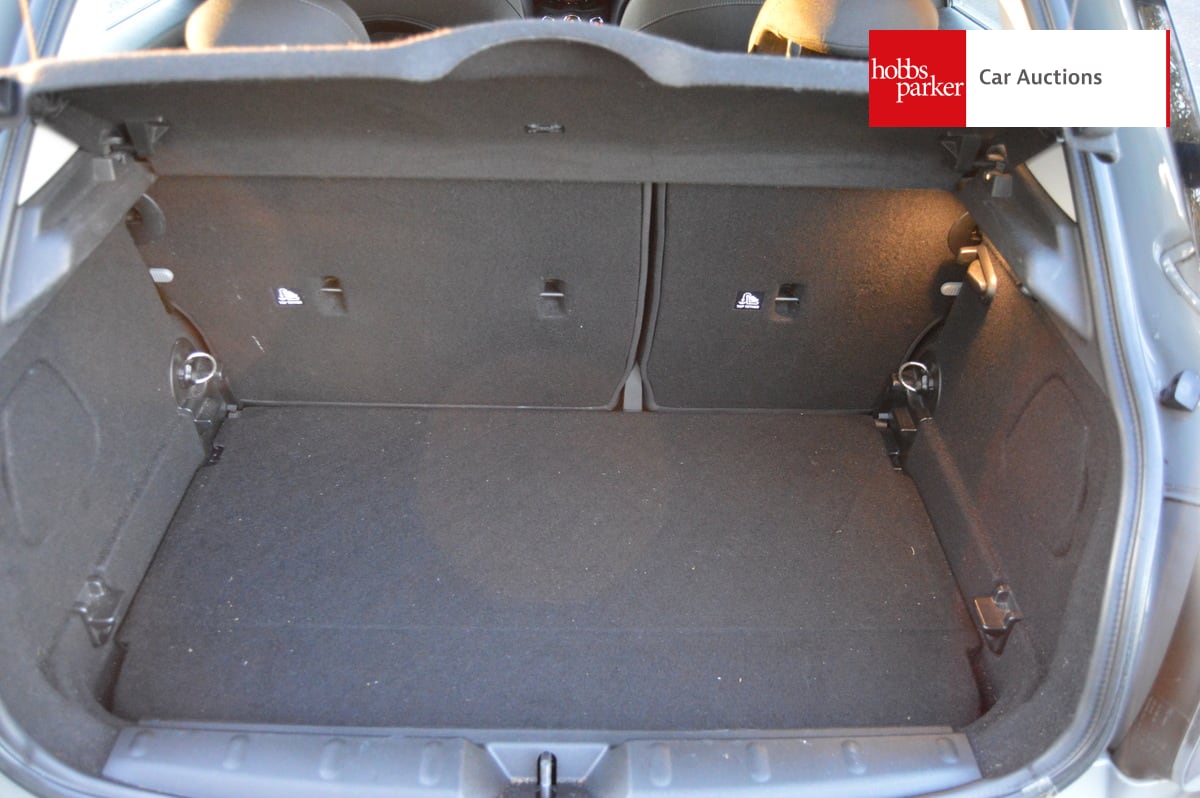 MINI COOPER SD image 15