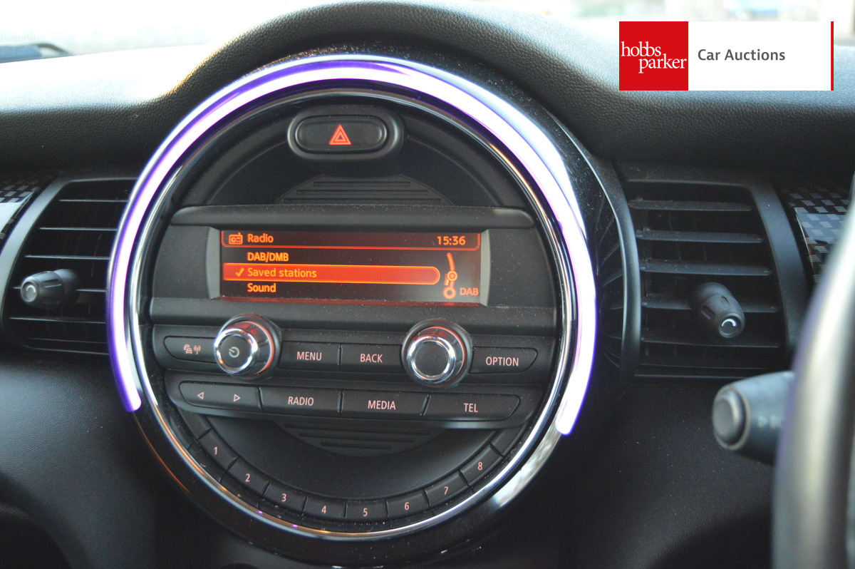 MINI COOPER SD image 18