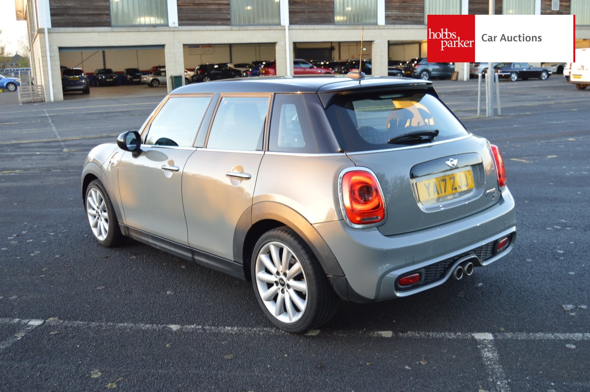 MINI COOPER SD image 5