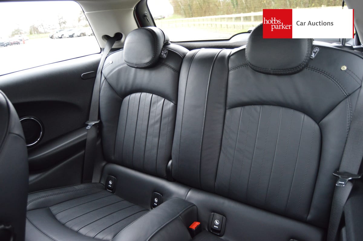 MINI COOPER S EXCLUSIVE AUTO image 14