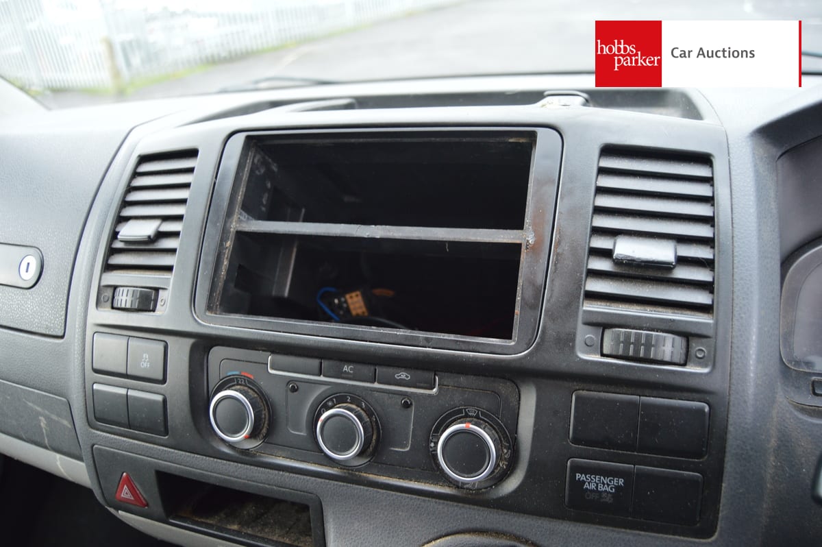 VOLKSWAGEN T-SPORTER T28 102 TDI SWB image 17