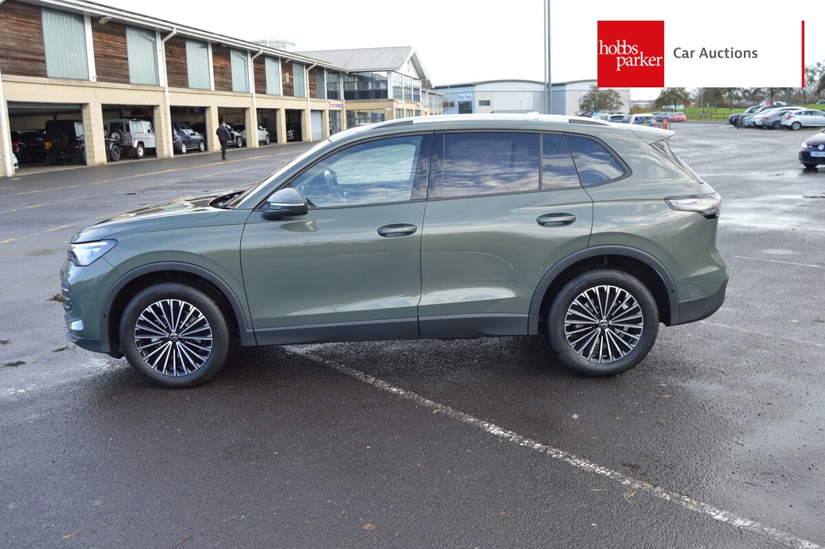 VOLKSWAGEN TIGUAN MATCH ETSI S-A image 6