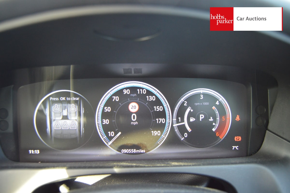 JAGUAR XF PORTFOLIO D AWD AUTO image 18