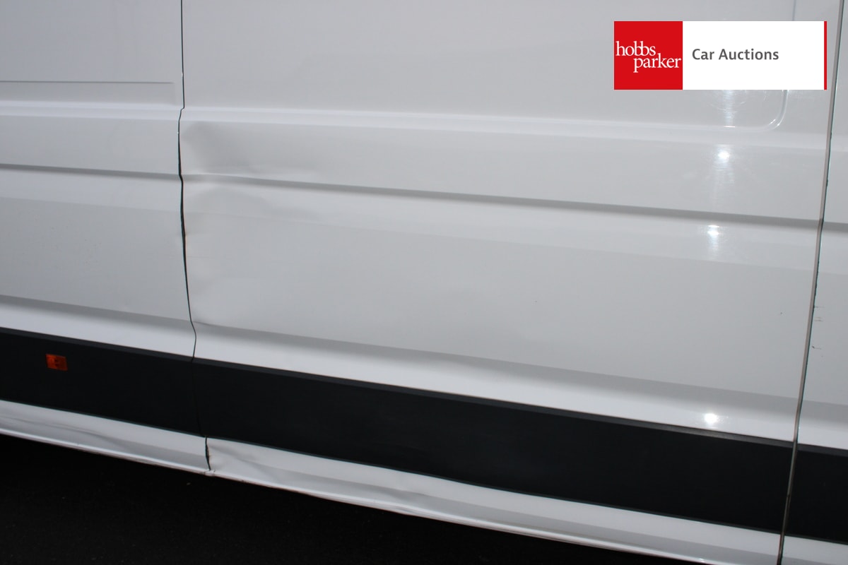 VOLKSWAGEN CRAFTER CR35 TRENDLINE TDI image 16