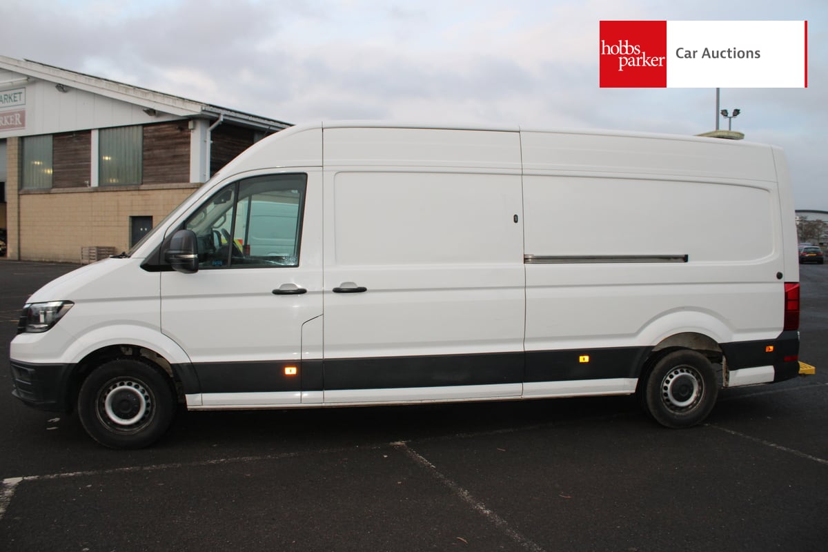 VOLKSWAGEN CRAFTER CR35 TRENDLINE TDI image 6