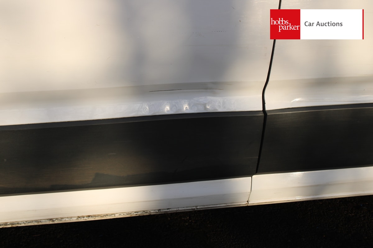 VOLKSWAGEN CRAFTER CR35 STARTLINE TD image 17