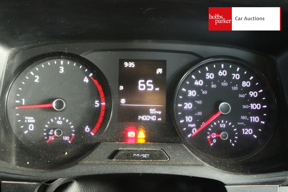 VOLKSWAGEN CRAFTER CR35 STARTLINE TD image 21