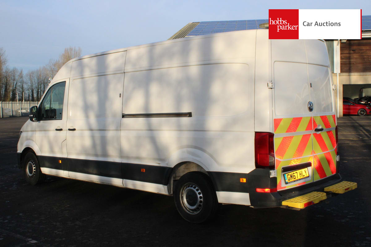 VOLKSWAGEN CRAFTER CR35 STARTLINE TD image 5