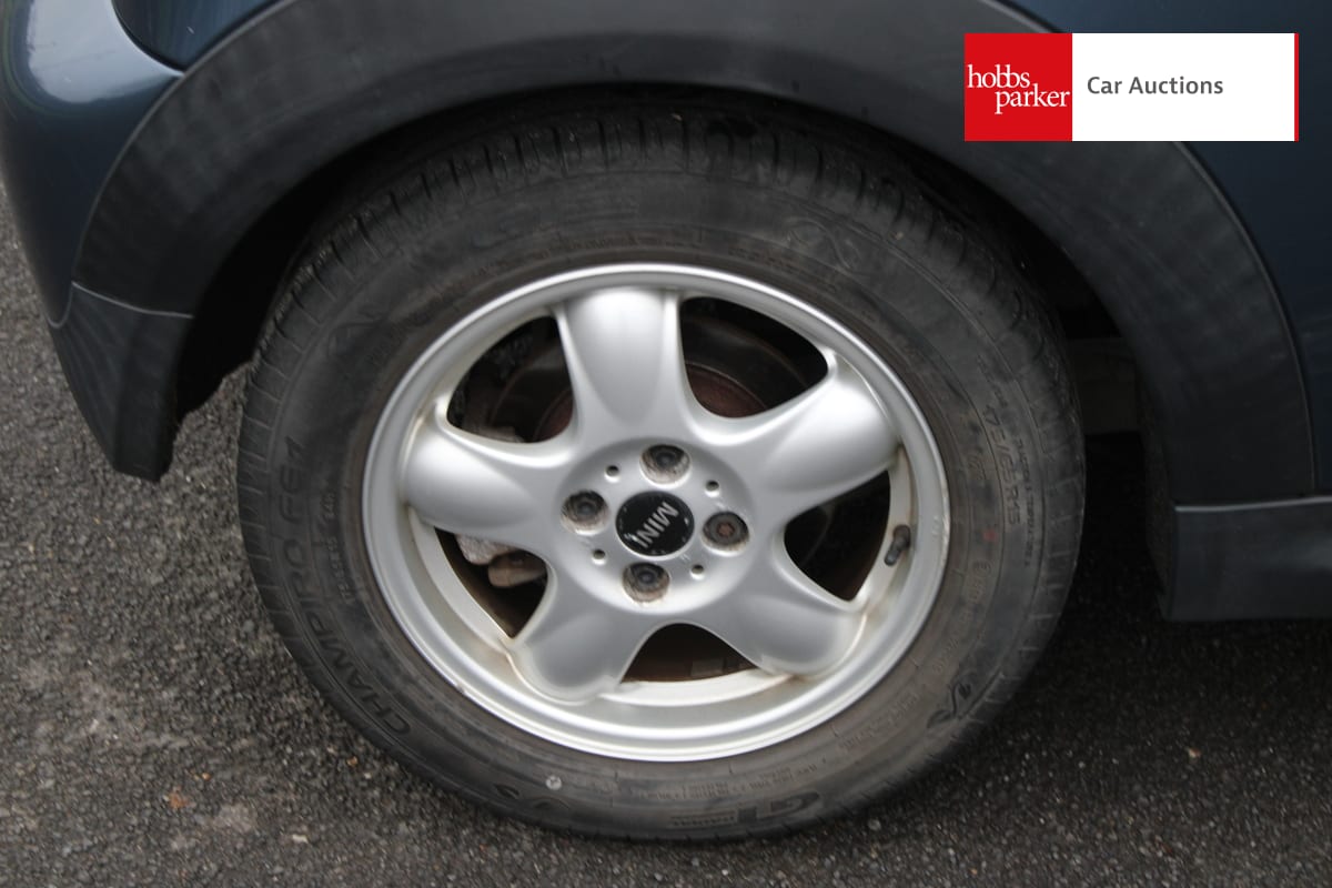 MINI COOPER AUTO image 10