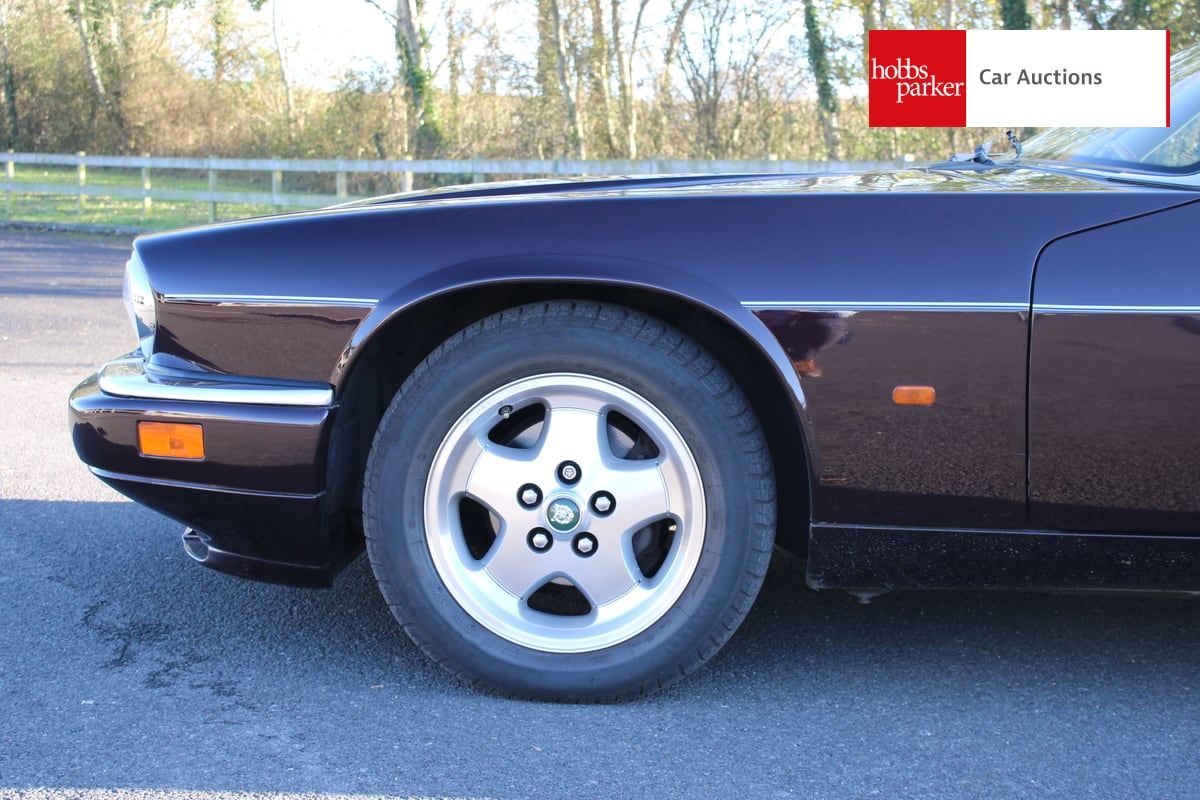 JAGUAR XJ-S 4.0 AUTO image 11