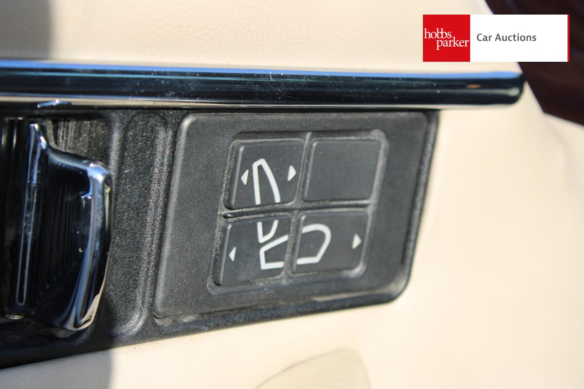 JAGUAR XJ-S 4.0 AUTO image 27