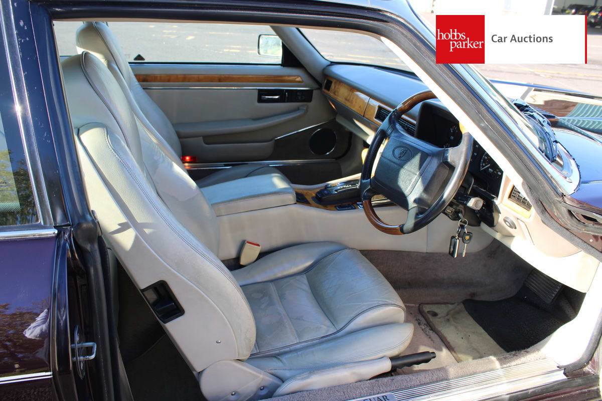 JAGUAR XJ-S 4.0 AUTO image 30