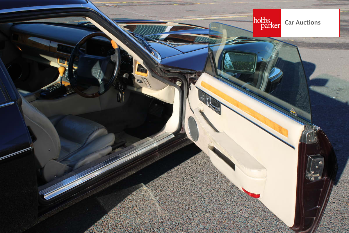 JAGUAR XJ-S 4.0 AUTO image 31