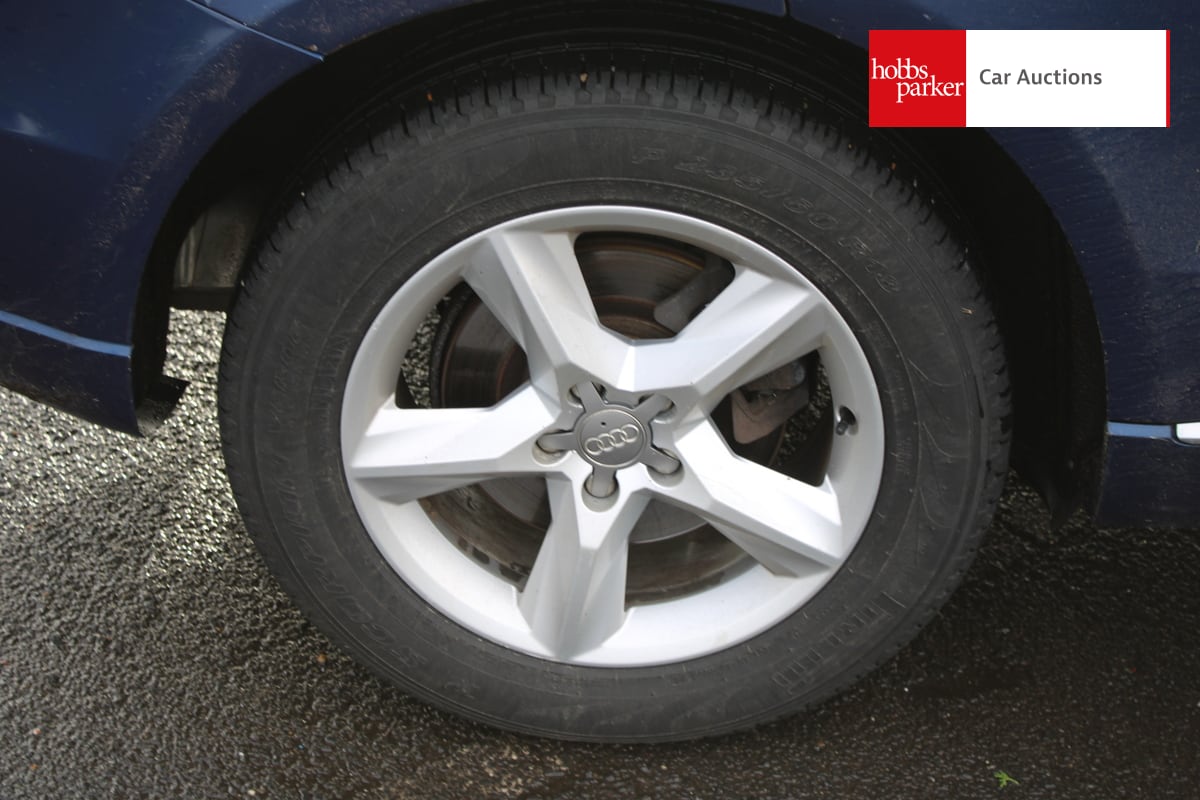 AUDI Q5 SE TDI QUATTRO AUTO image 10