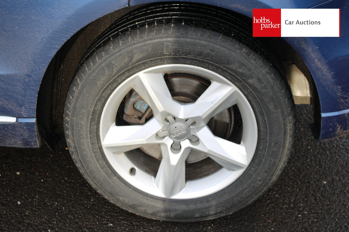 AUDI Q5 SE TDI QUATTRO AUTO image 11