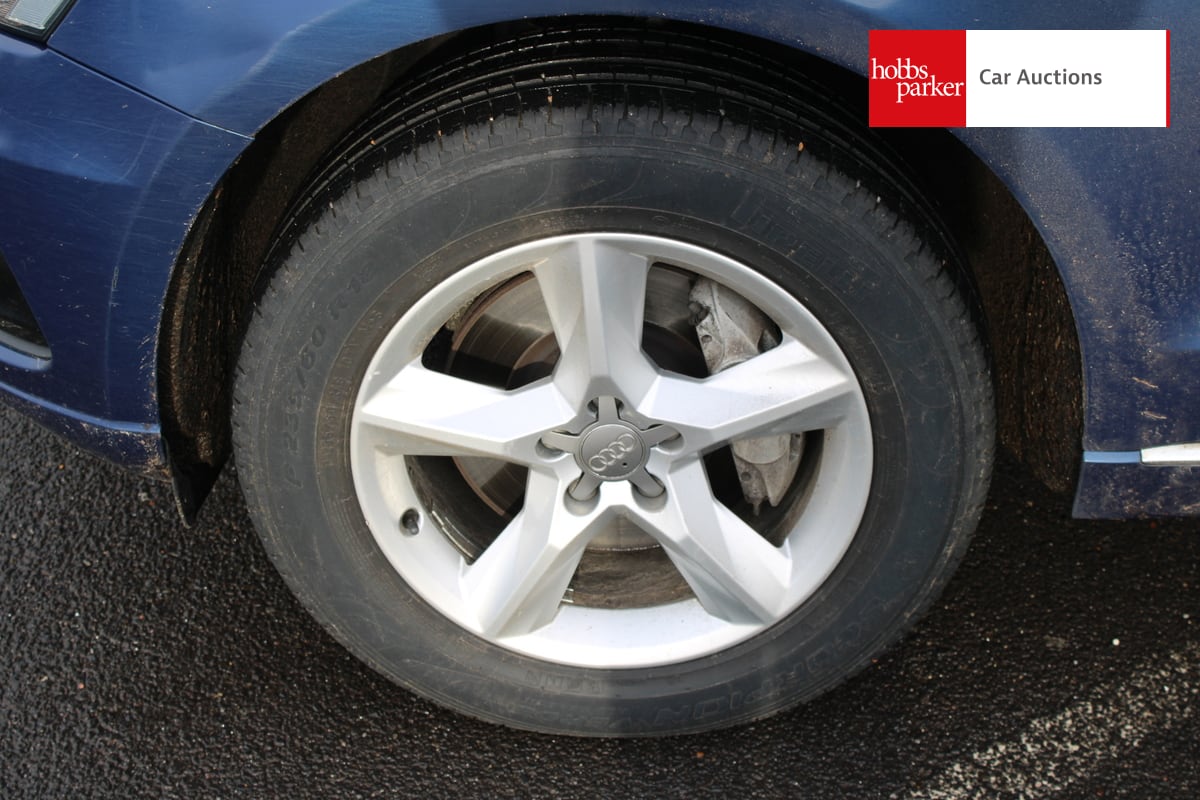 AUDI Q5 SE TDI QUATTRO AUTO image 12