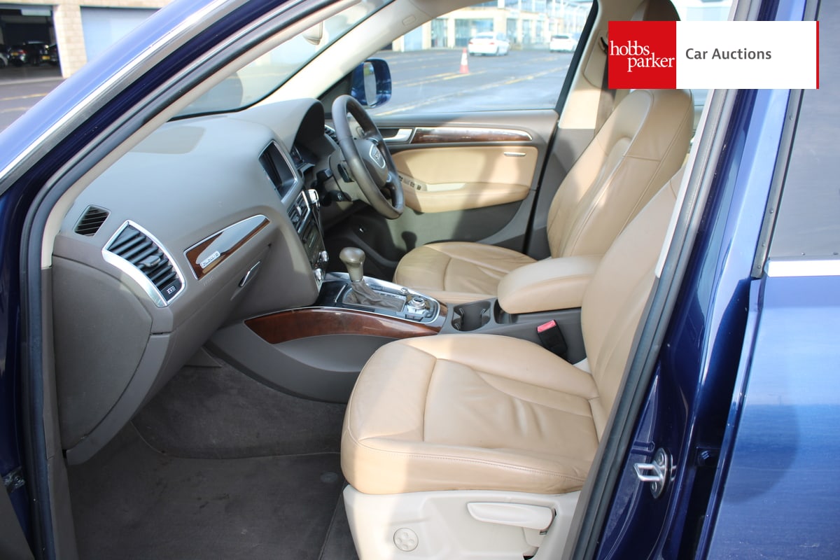 AUDI Q5 SE TDI QUATTRO AUTO image 13