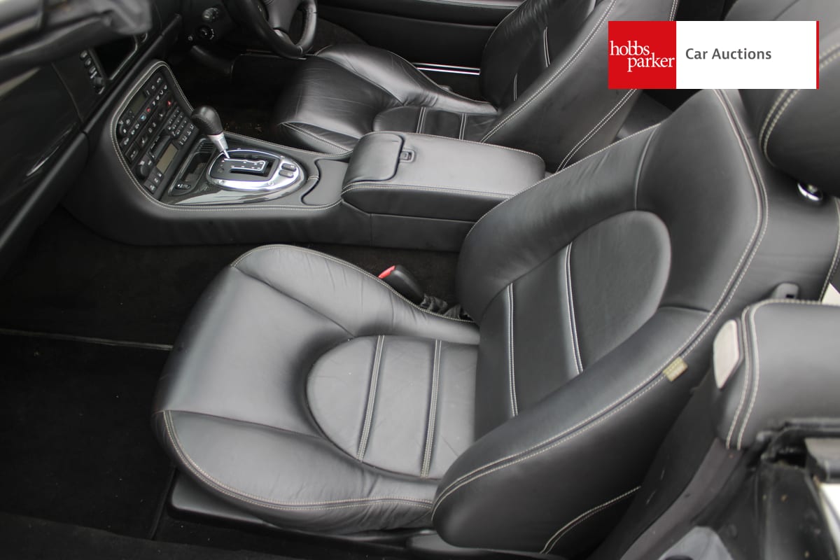 JAGUAR XKR CONVERTIBLE AUTO image 15