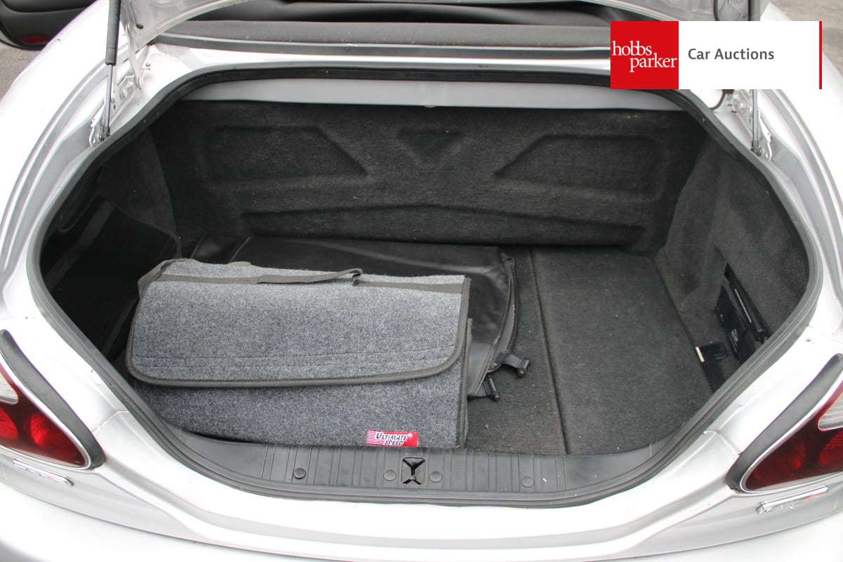 JAGUAR XKR CONVERTIBLE AUTO image 17