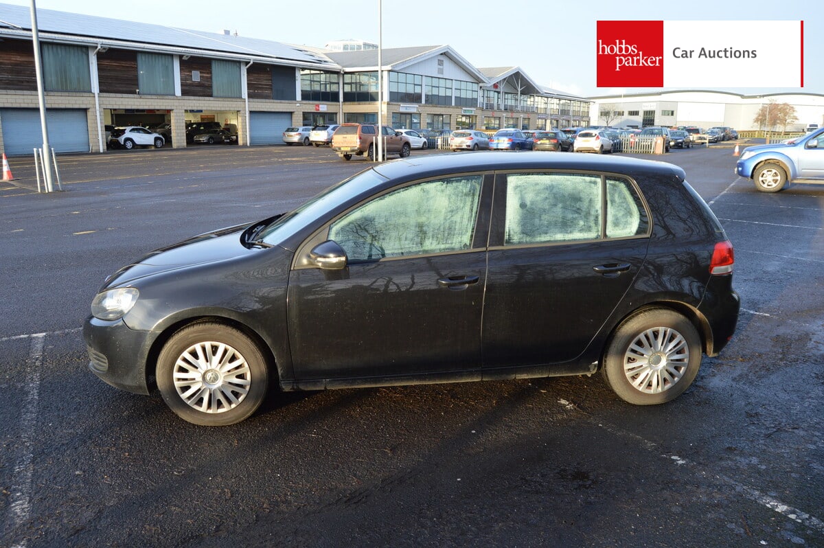 VOLKSWAGEN GOLF S image 6