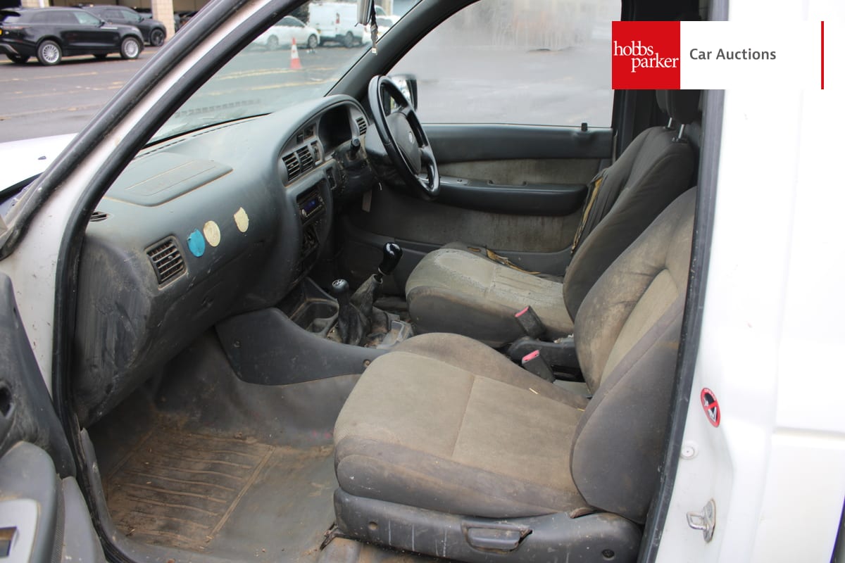 FORD RANGER 4X4 TURBO DIESEL image 9