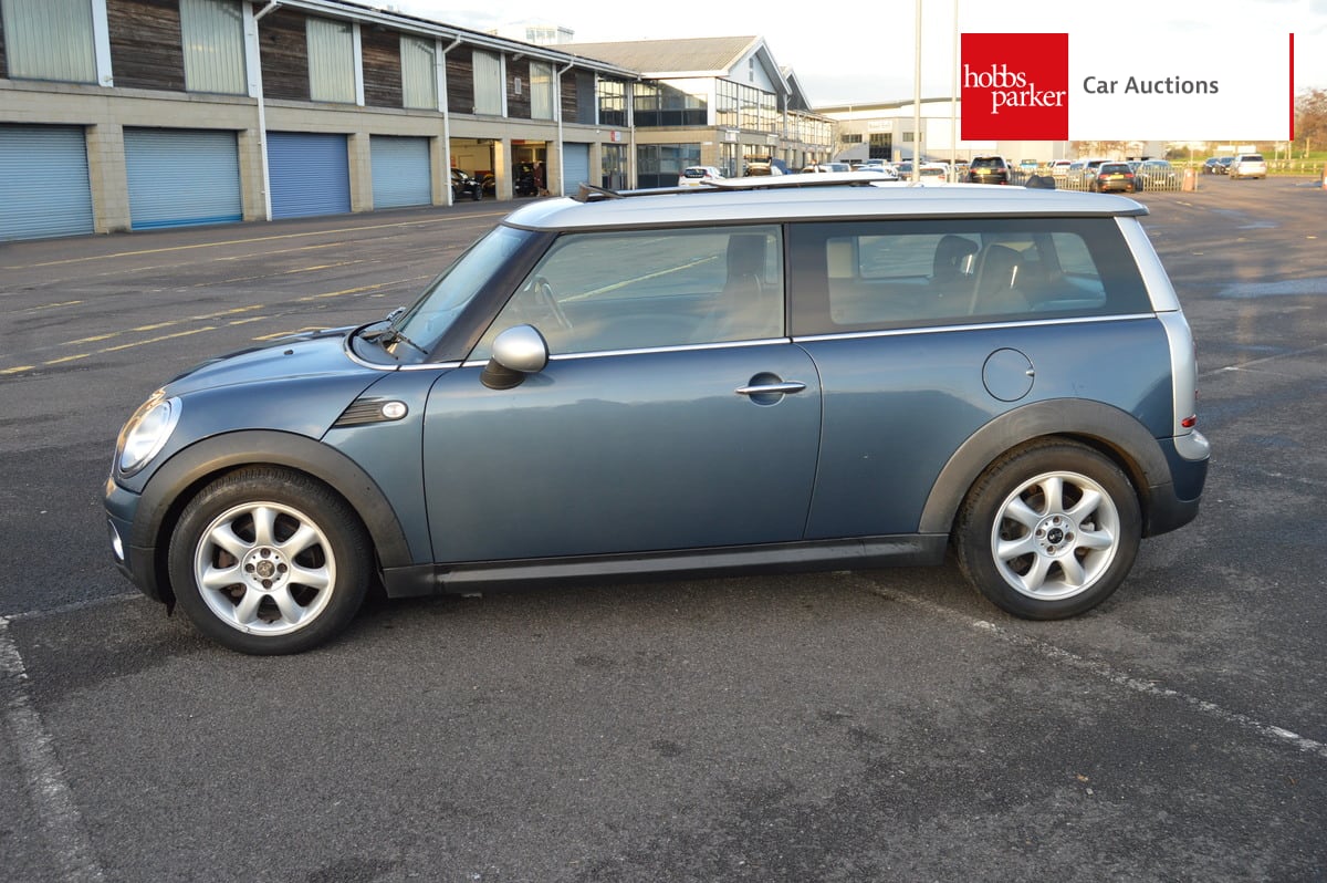 MINI COOPER D CLUBMAN image 6