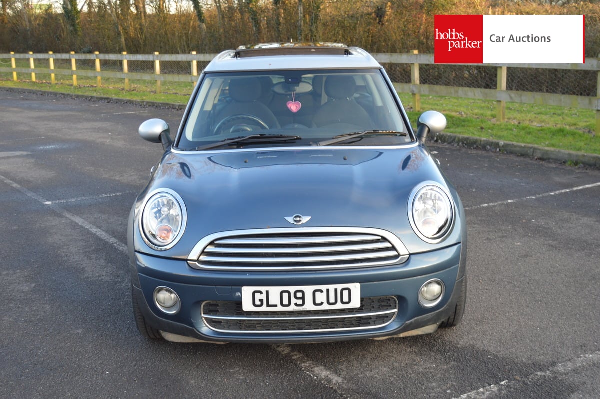 MINI COOPER D CLUBMAN image 8