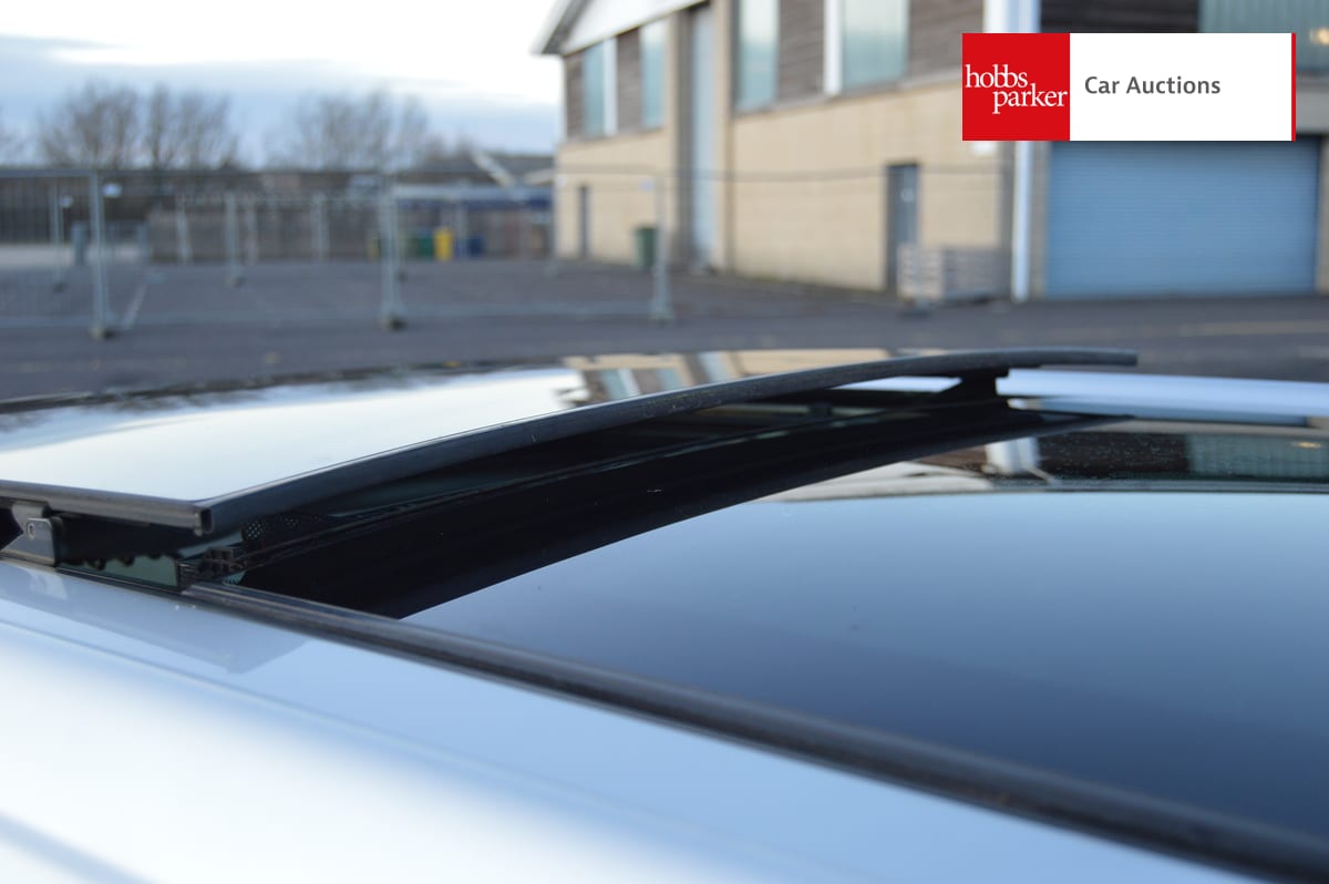 MINI COOPER D CLUBMAN image 20