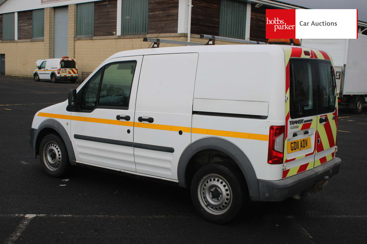 FORD TRANSIT CONNECT 75 T220 image 5