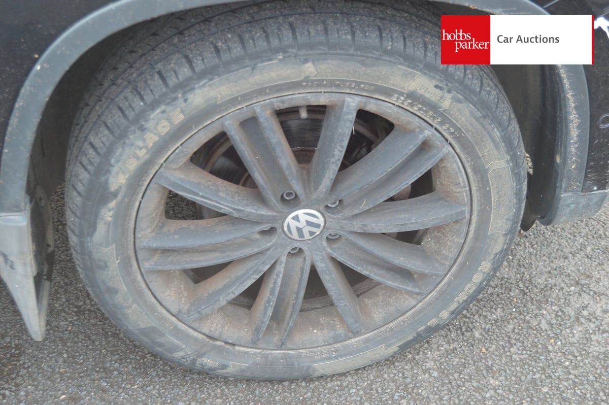 VOLKSWAGEN TIGUAN SPORT TDI 140 AUTO image 12