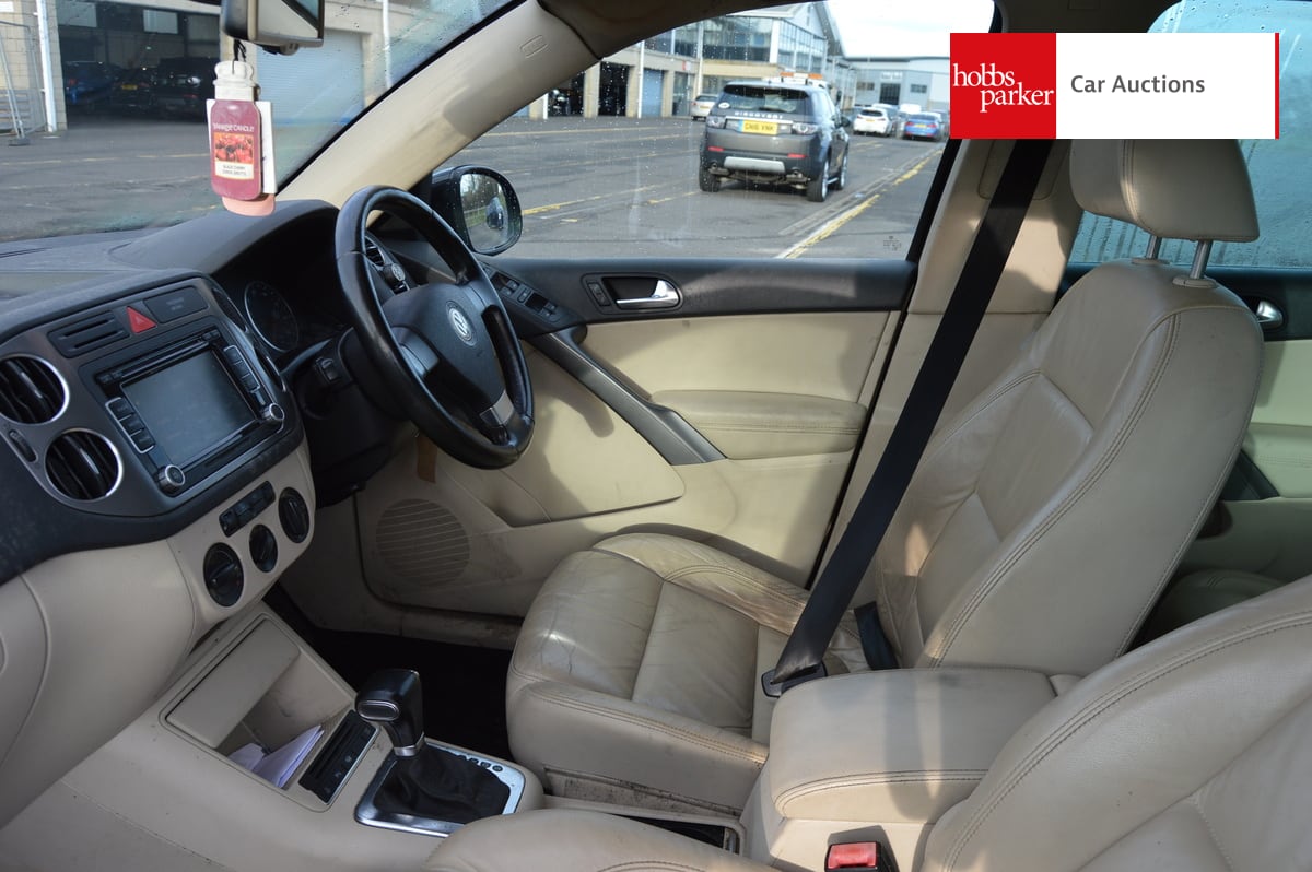 VOLKSWAGEN TIGUAN SPORT TDI 140 AUTO image 13