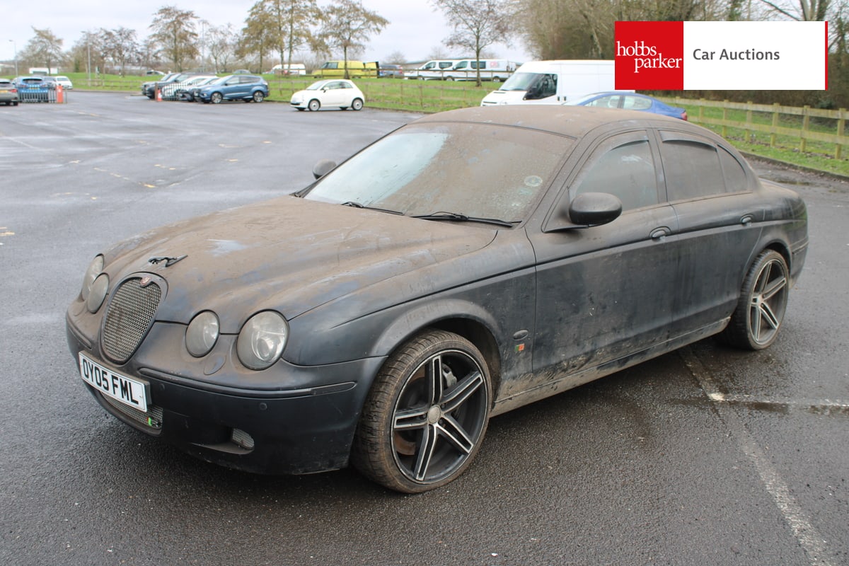 JAGUAR S-TYPE V8 R AUTO image 7