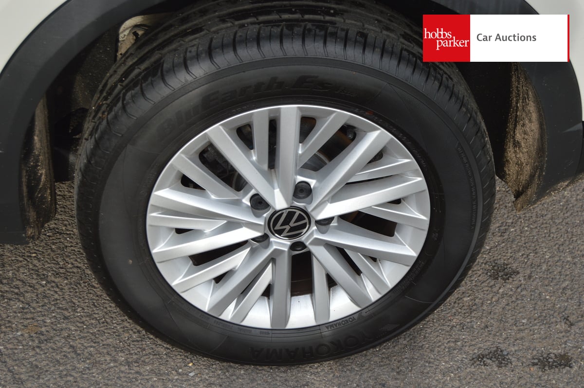 VOLKSWAGEN T-ROC LIFE TSI image 10