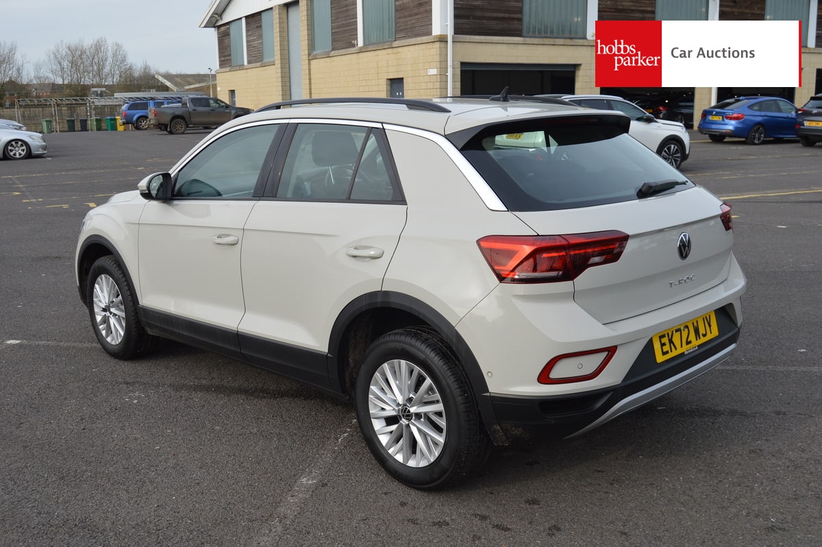 VOLKSWAGEN T-ROC LIFE TSI image 5