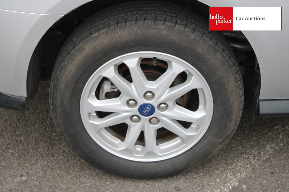 FORD TOURNEO CONNECT ZETEC TDC image 10