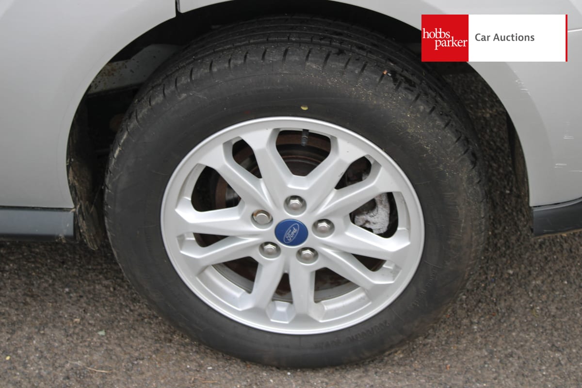 FORD TOURNEO CONNECT ZETEC TDC image 11