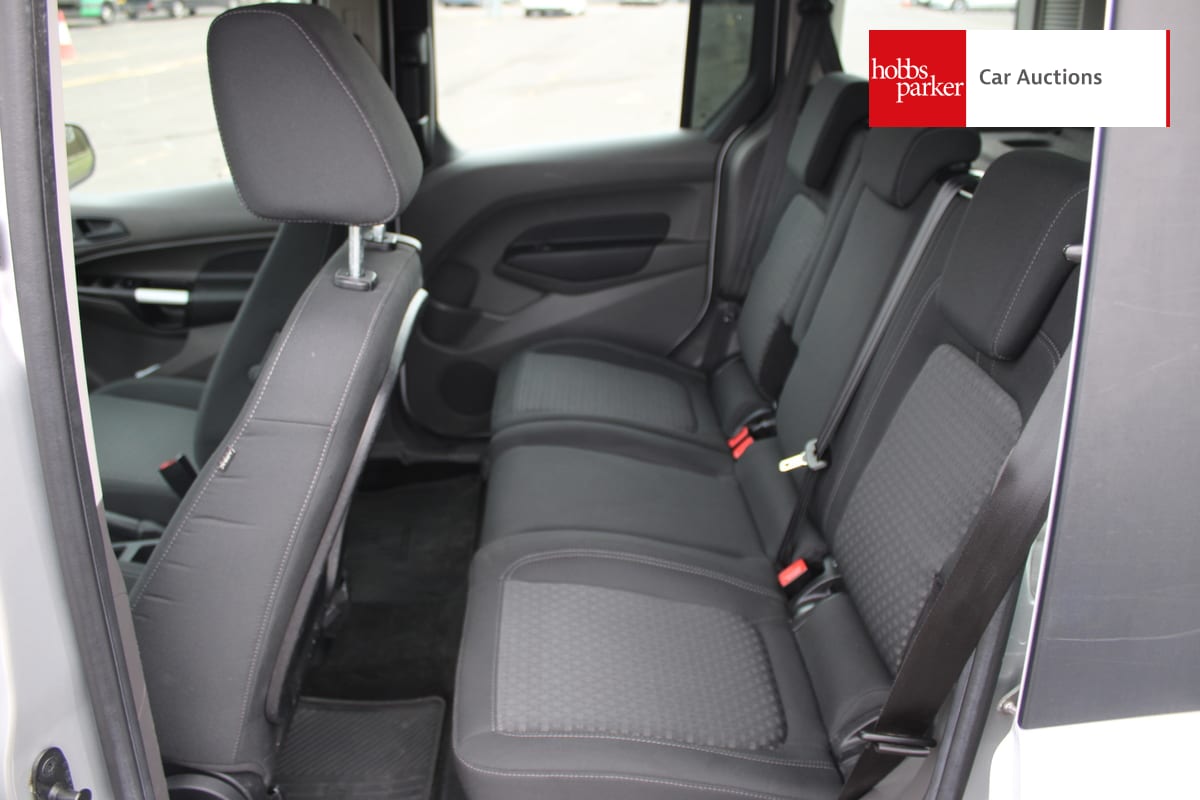 FORD TOURNEO CONNECT ZETEC TDC image 14