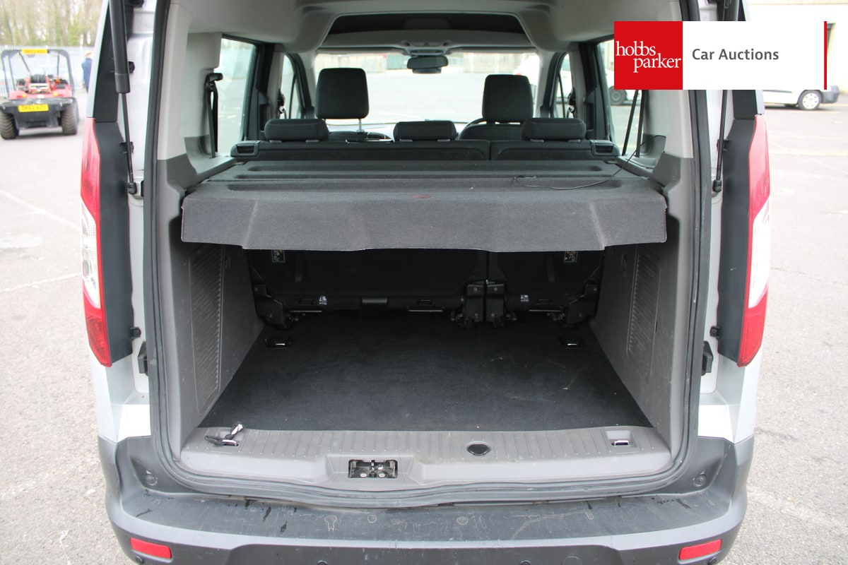 FORD TOURNEO CONNECT ZETEC TDC image 15