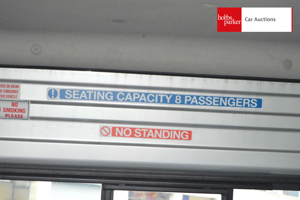 FORD TRANSIT 140 T300 FWD Minibus image 12