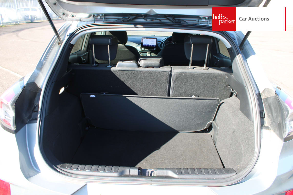 FORD PUMA TITANIUM MHEV image 15