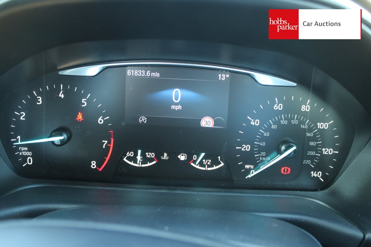 FORD PUMA TITANIUM MHEV image 16