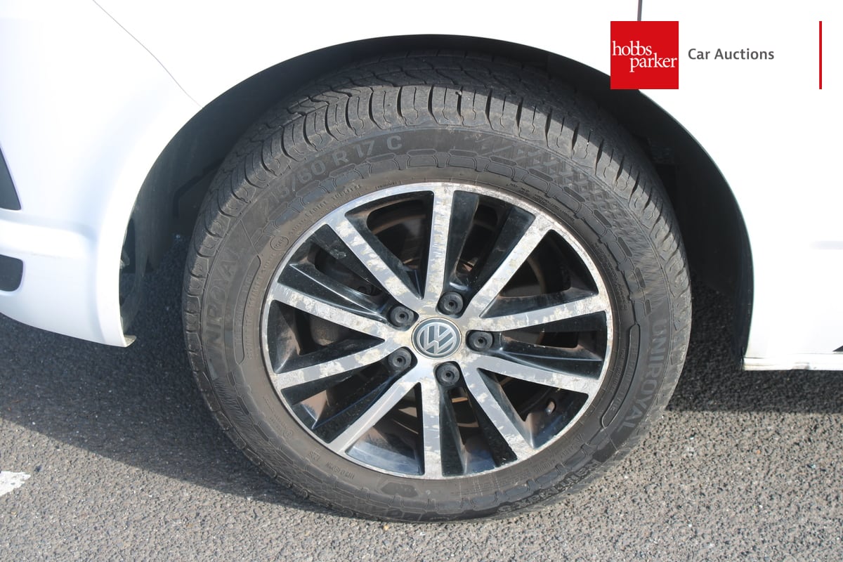 VOLKSWAGEN CALIFORNIA BEACH ED TDI B image 12