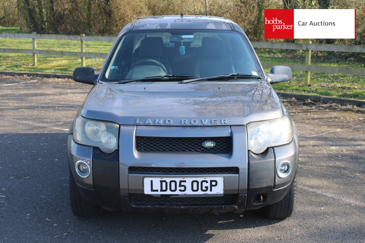 LAND ROVER FREELANDER TD4 XEI AUTO image 8