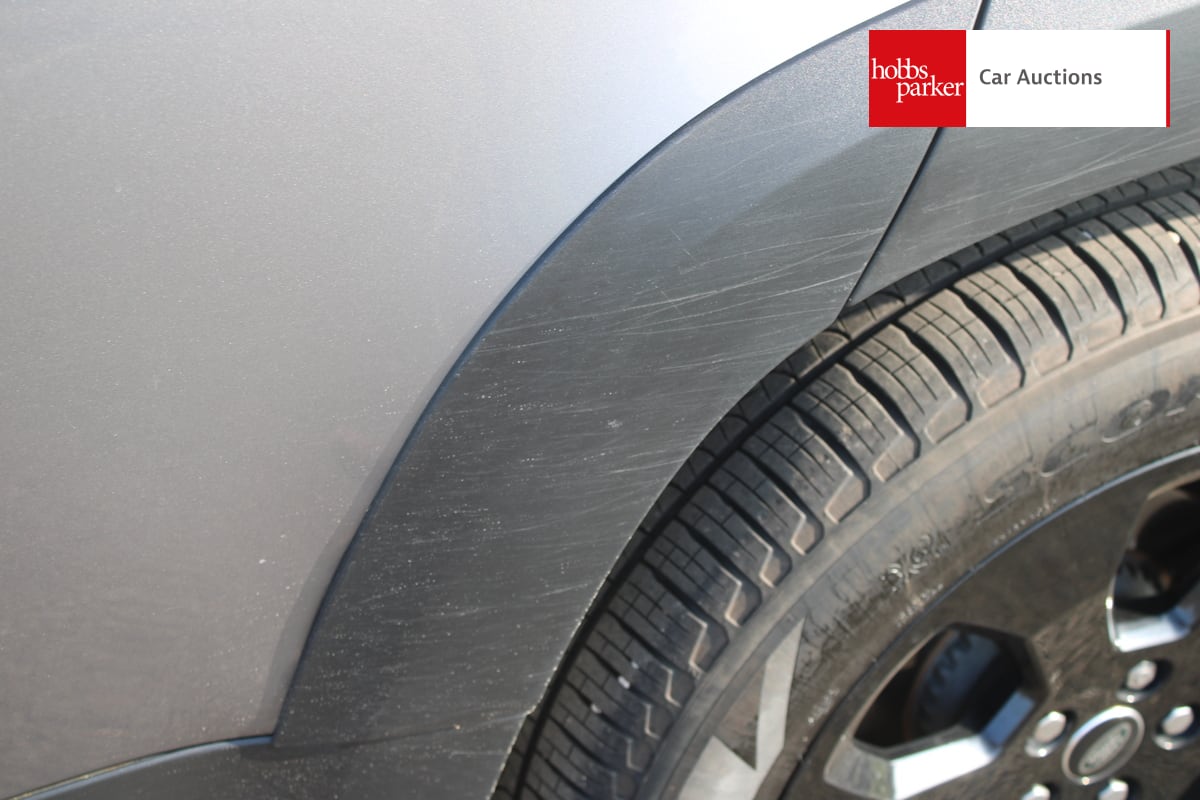 LAND ROVER DEFENDER SE D AUTO image 26