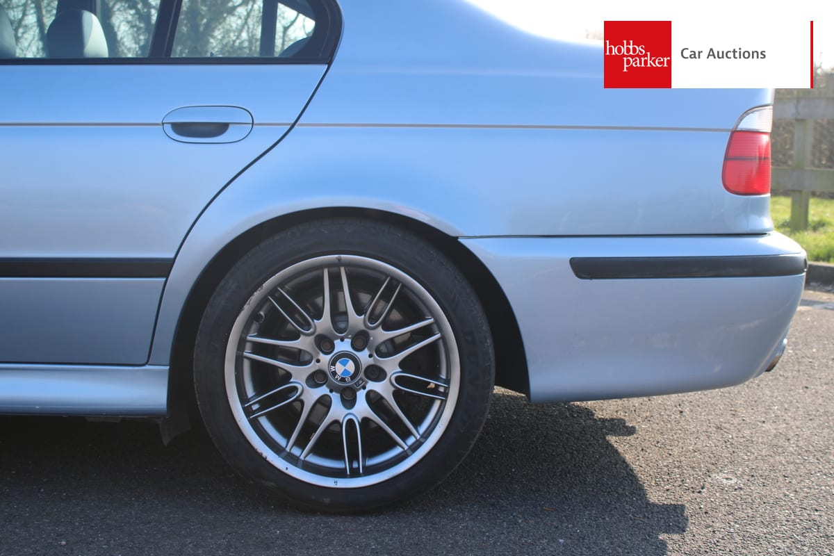 BMW M5 E39 image 11