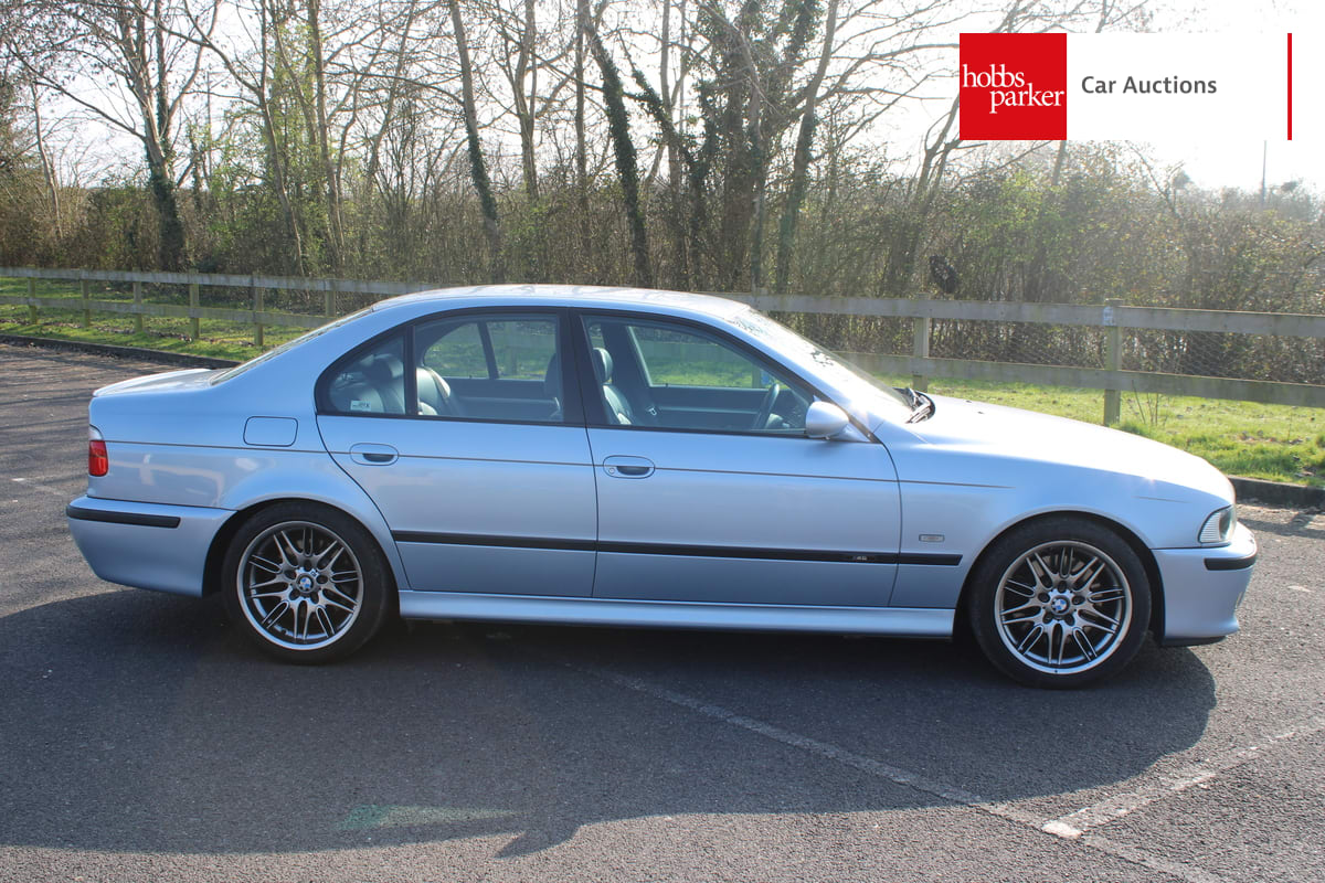 BMW M5 E39 image 2