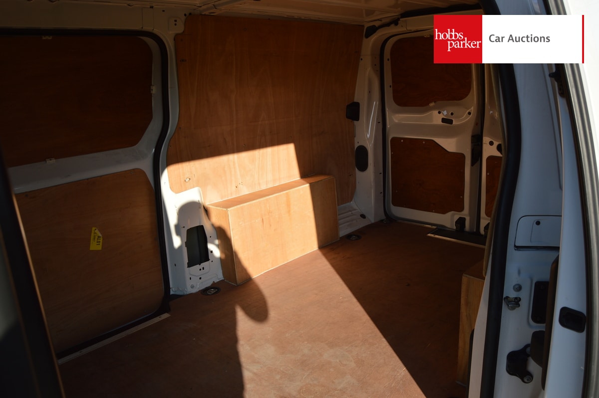 VAUXHALL VIVARO-E 3100 DYNAMIC image 14