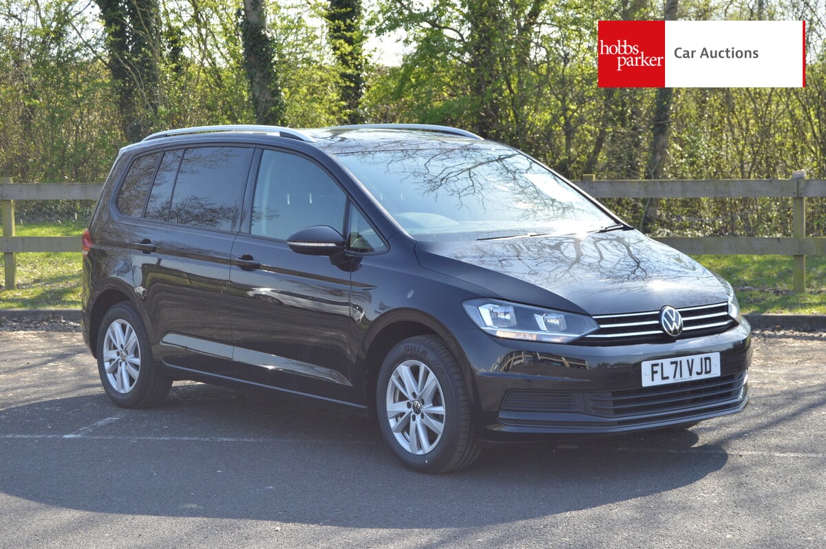 VOLKSWAGEN TOURAN SE FAMILY TSI S-A image 24