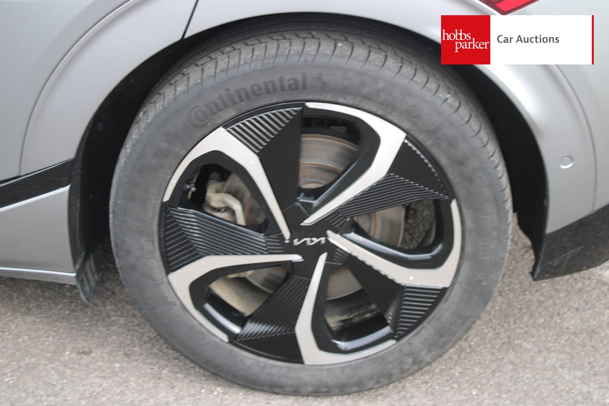 KIA EV6 GT-LINE S image 11