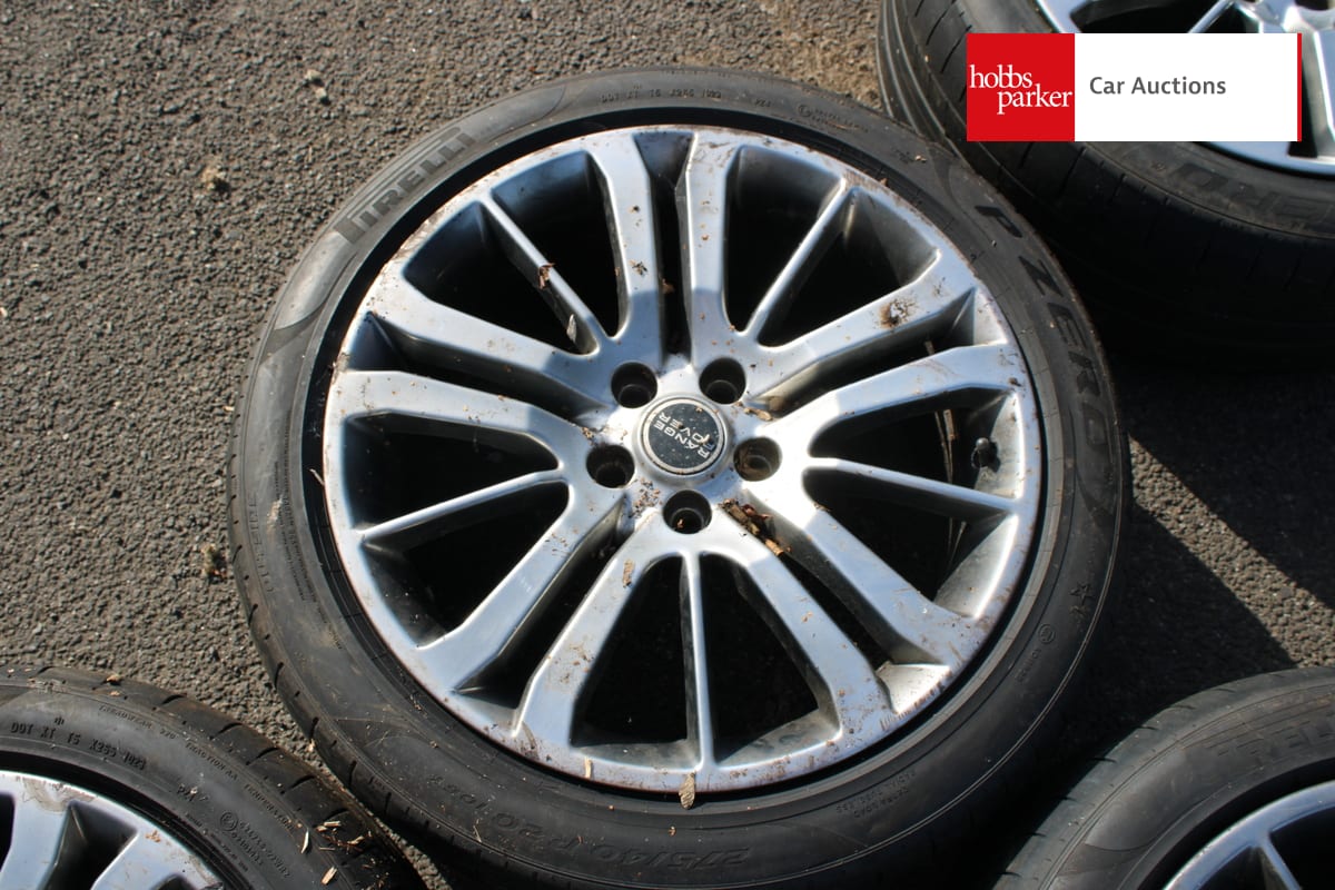 LAND ROVER RANGE ROVER SPORT HSE SDV image 19